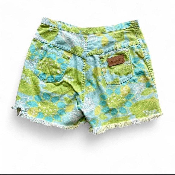Wrangler Pants - Vintage 70s floral print wrangler jean shorts mini shorts 29” waist blue green